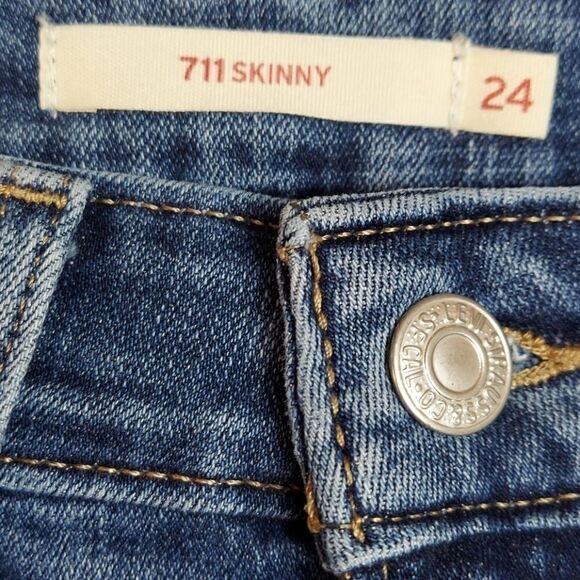 Levi's 711 Skinny Distressed Raw Hem Jeans Sz 24 - Picture 6 of 6